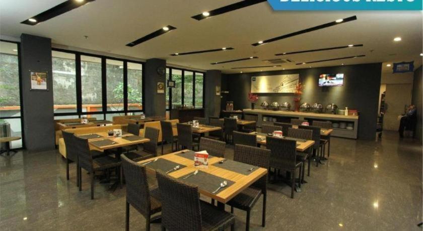 Indies Hotel Bandung Exterior foto