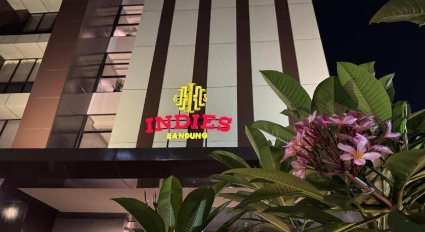 Indies Hotel Bandung Exterior foto