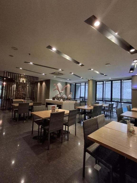 Indies Hotel Bandung Exterior foto
